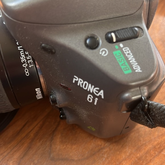 Nikon Pronea 6i 35mm camera - Picture 2 of 4
